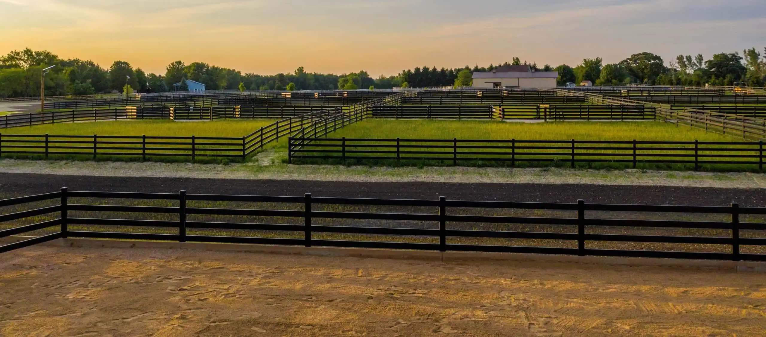 9 Smart Fence Designs for Farmers, Ranchers & Horse Owners